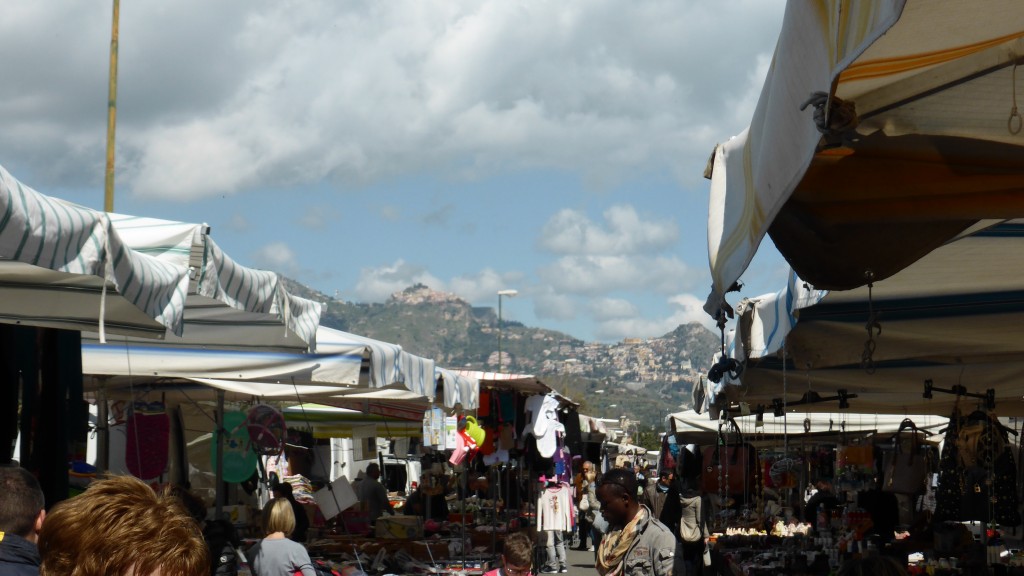 P1060985 Mercato artisanale