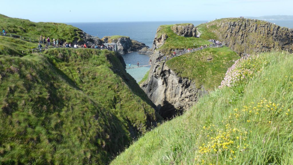 P1090312 The Carrick-a-rede Rope Bridge